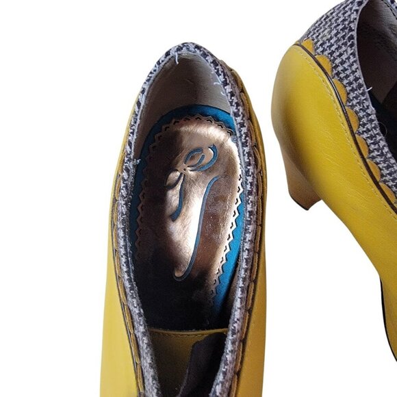 Poetic License Backlash Oxford Yellow Heels - Size 7 1/2 - Picture 8 of 9